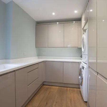 Luxury - Contemporary - Lakeland - Sleeps 10 - Stunning Lake Views Casa vacanze Windermere